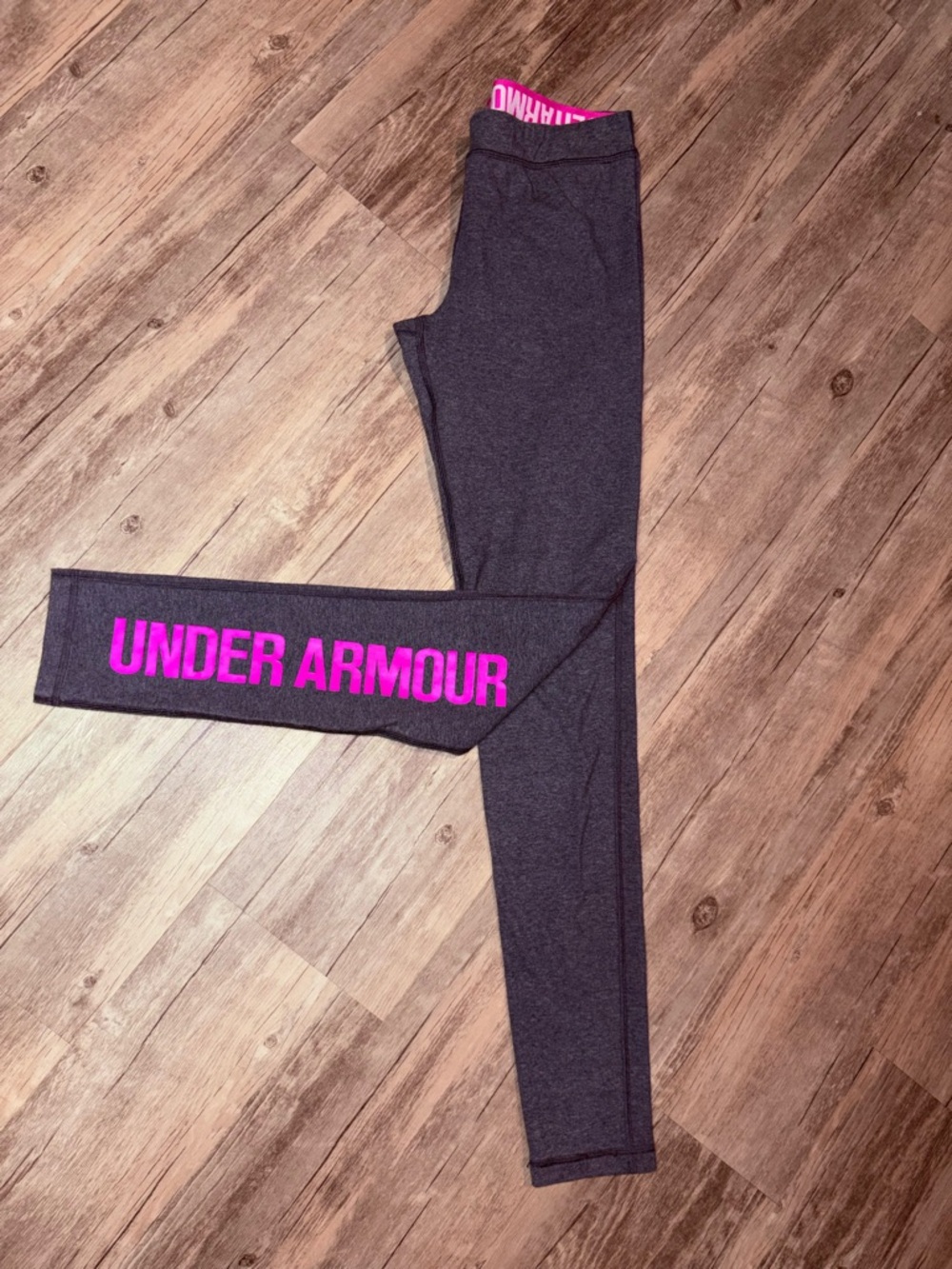 Under Armour Gray Leggings with Hot Pink Waistband Logo